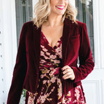 Maiocchi Perfect Velvet Blazer in wine – luxurious cropped velvet jacket