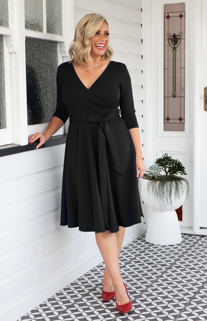 Amelia Dress in black