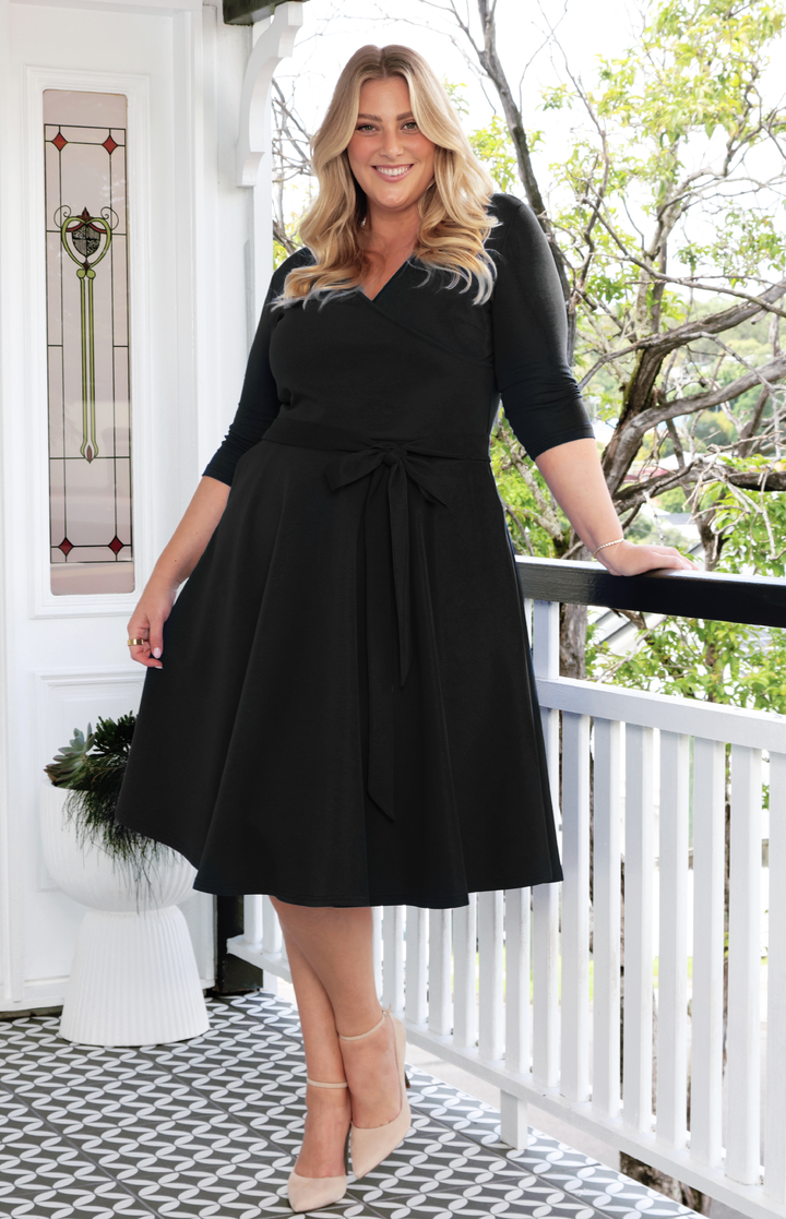 Amelia Dress in black