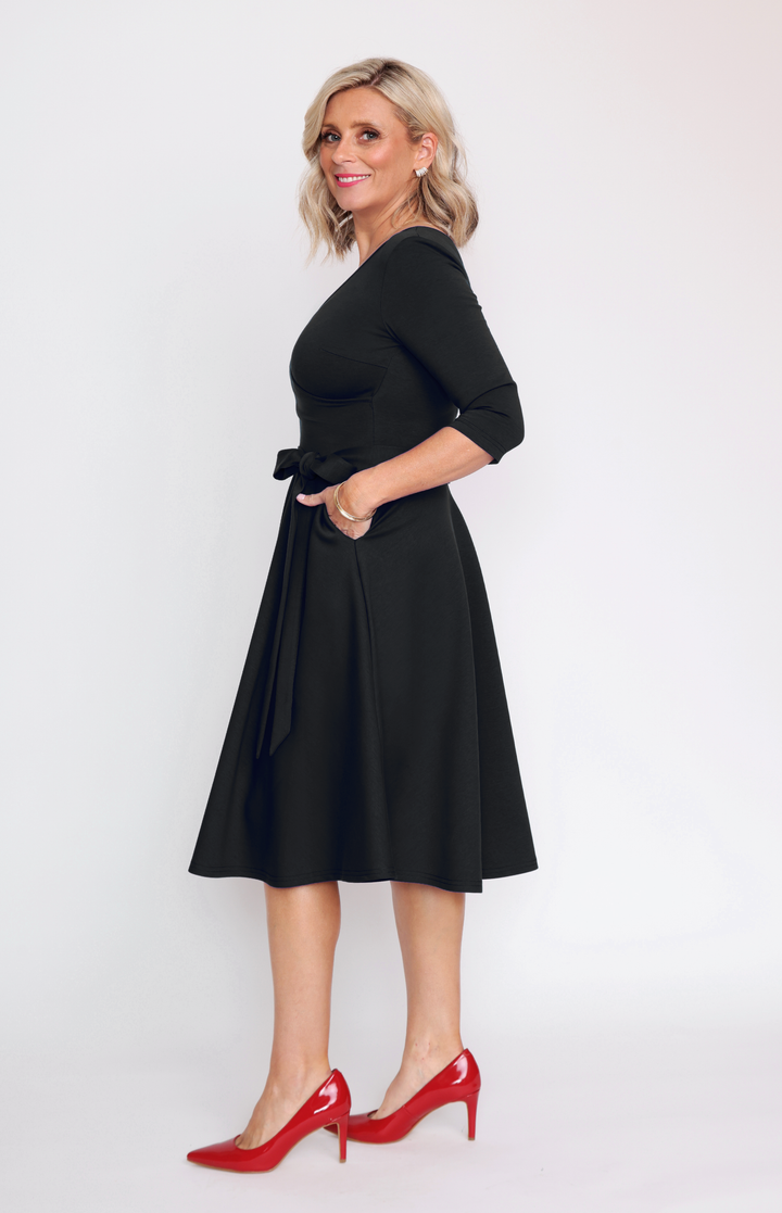 Amelia Dress in black