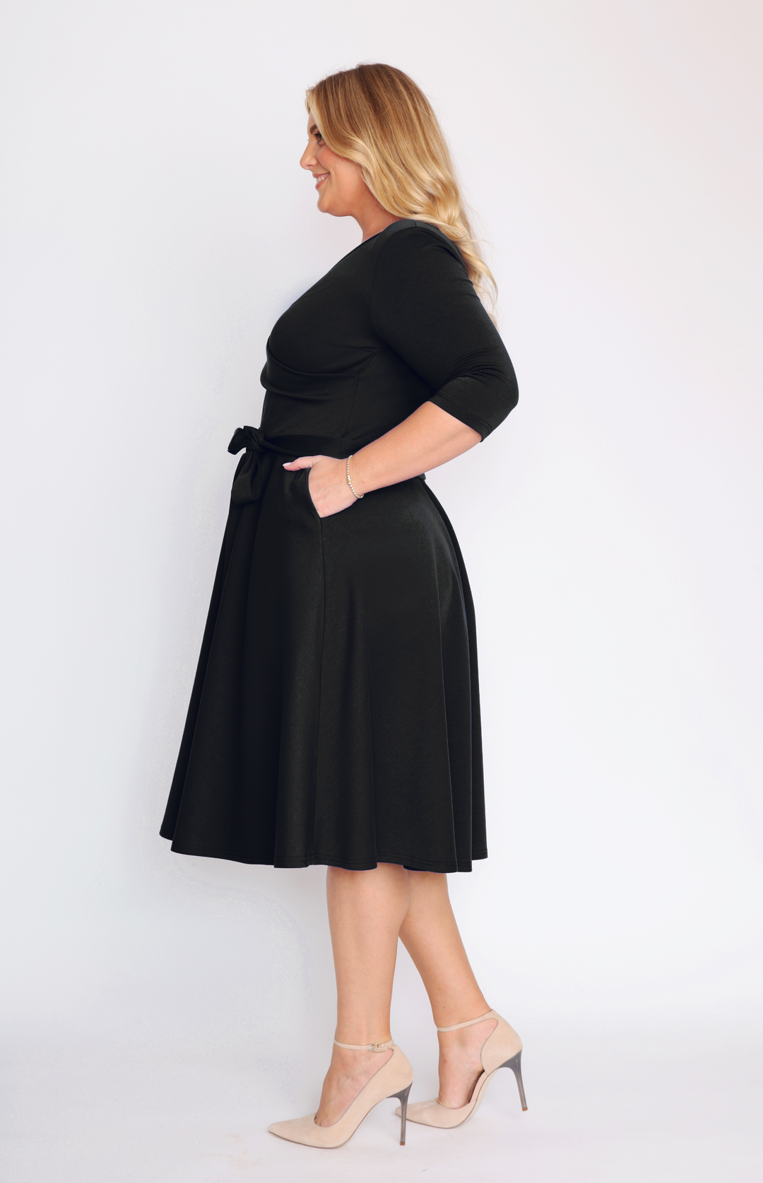 Amelia Dress in black