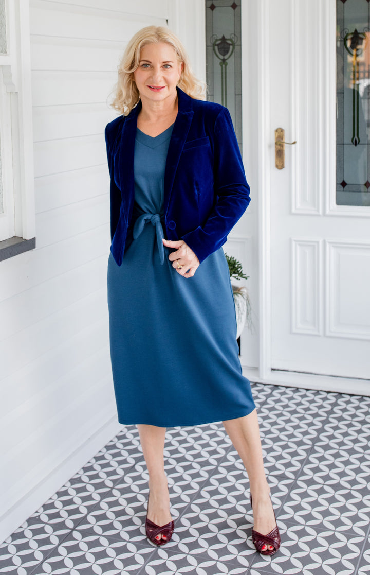 Perfect Velvet Blazer in midnight