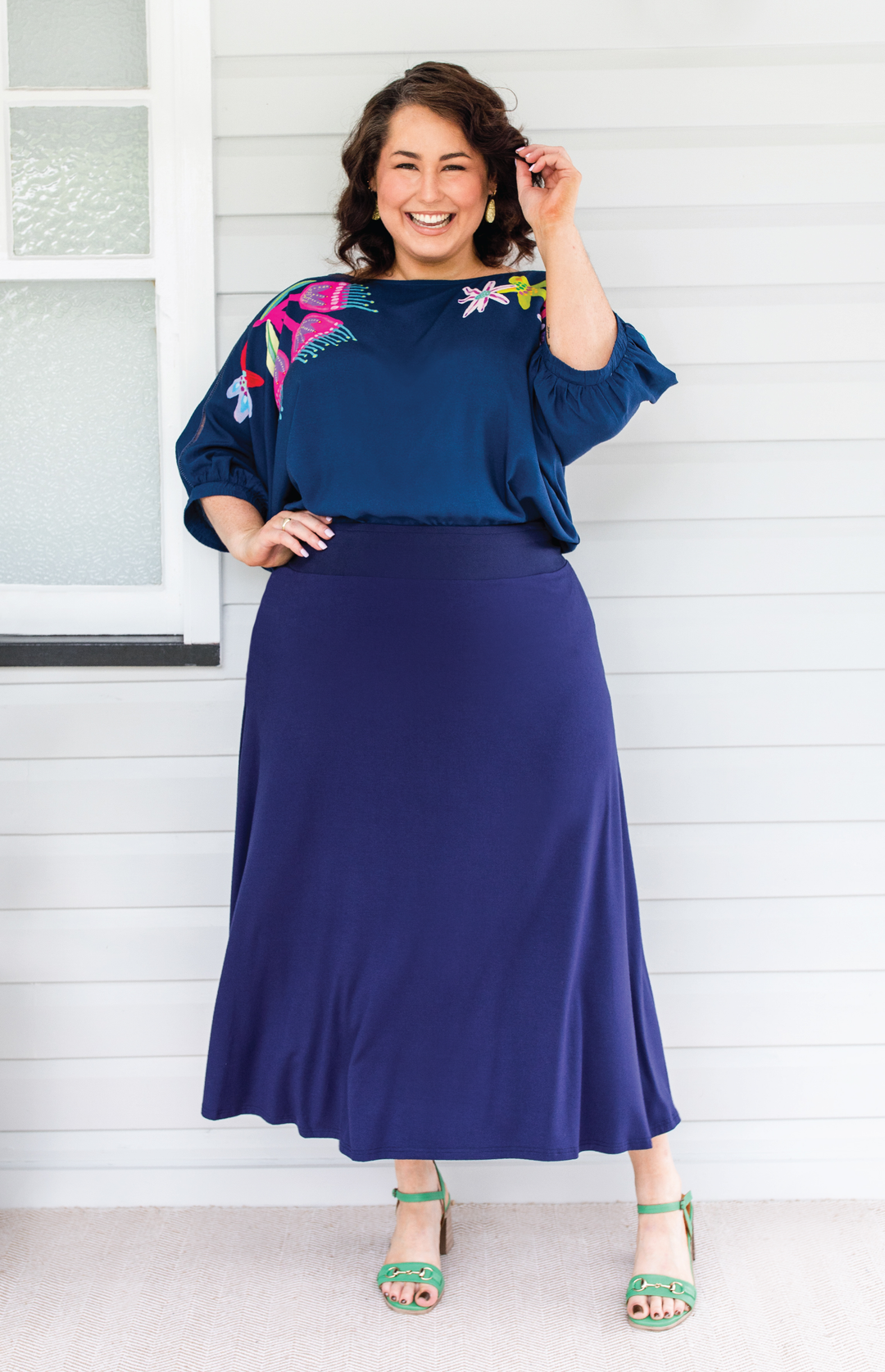 Navy bamboo skirt by Maiocchi – versatile work-to-weekend wardrobe piece