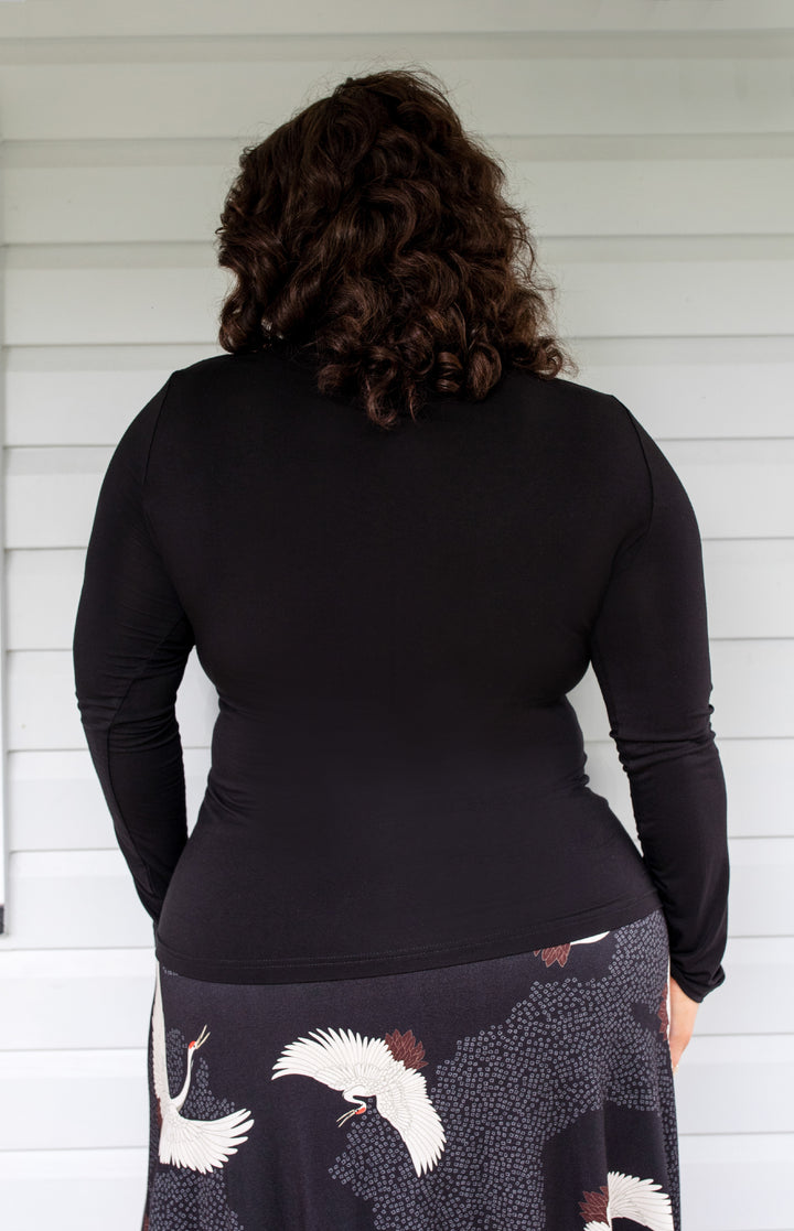 Basic Bamboo Skivvy in black