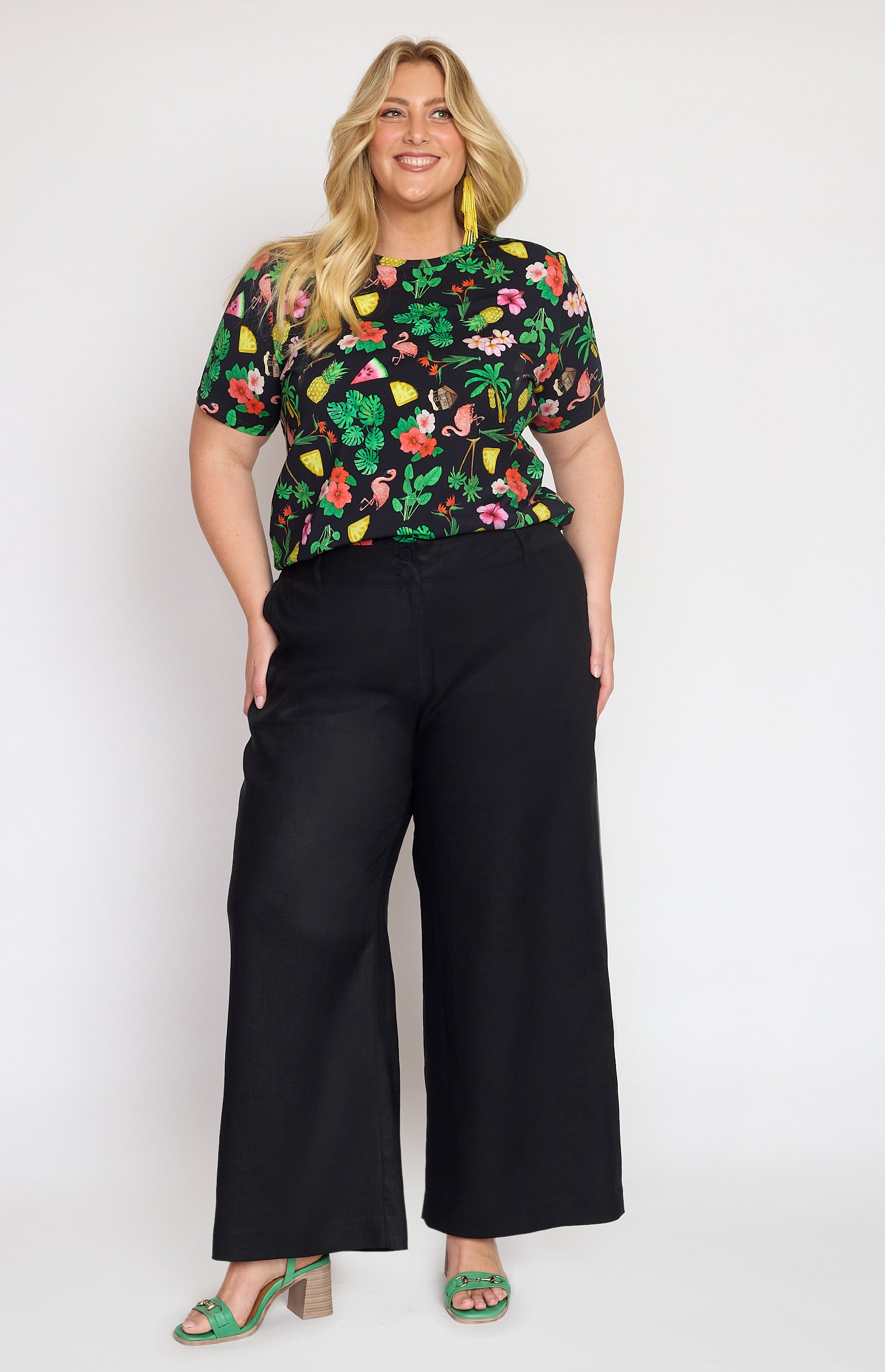 Best-selling Bianca Pant in black - perfect for work to weekend - by Maiocchi