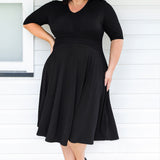 Maiocchi Cleo Dress in black – flattering hourglass silhouette with curved panels and full skirt