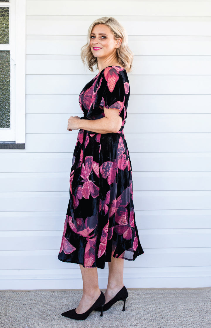 Evie Dress in butterfly velvet wine