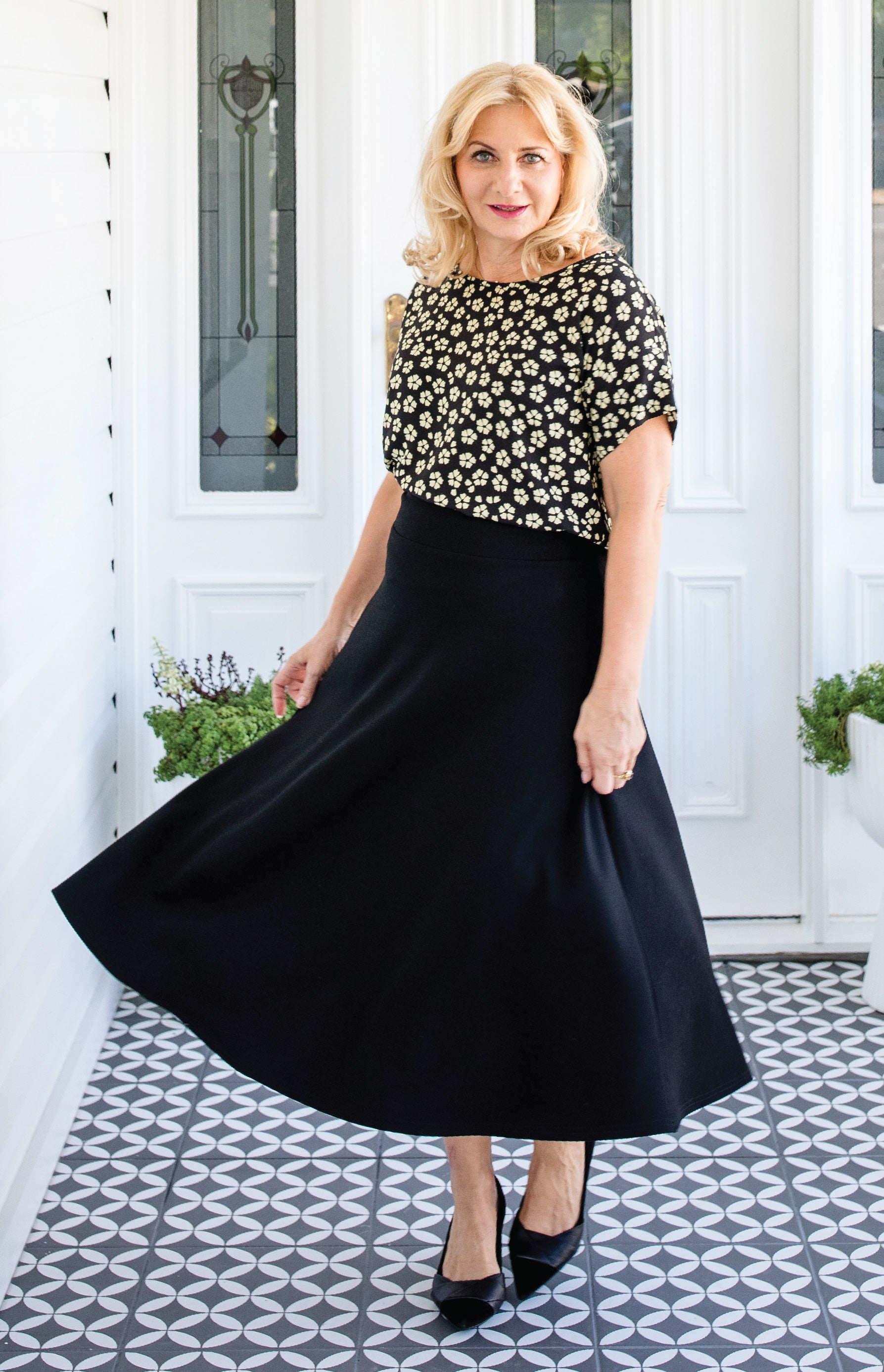 Black ponte skirt by Maiocchi – perfect trans-seasonal work-to-weekend classic