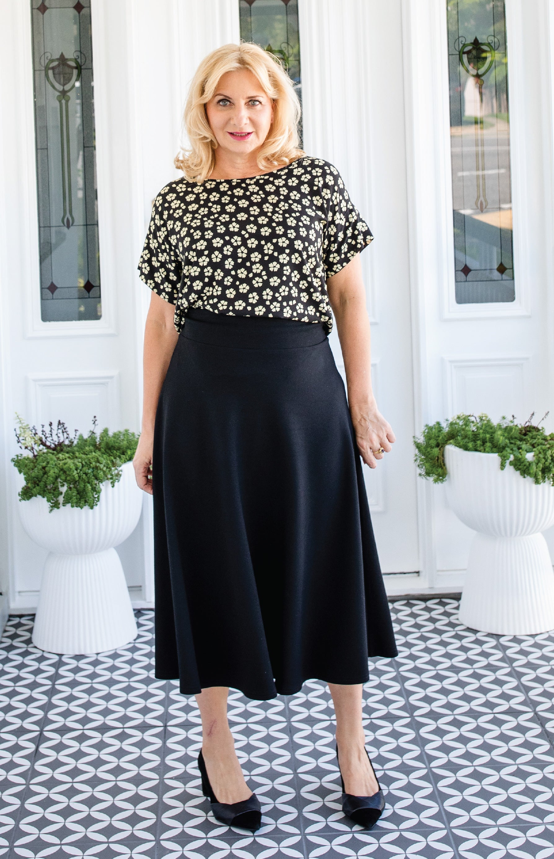 Maiocchi Favourite Ponte Skirt in black – structured wardrobe essential