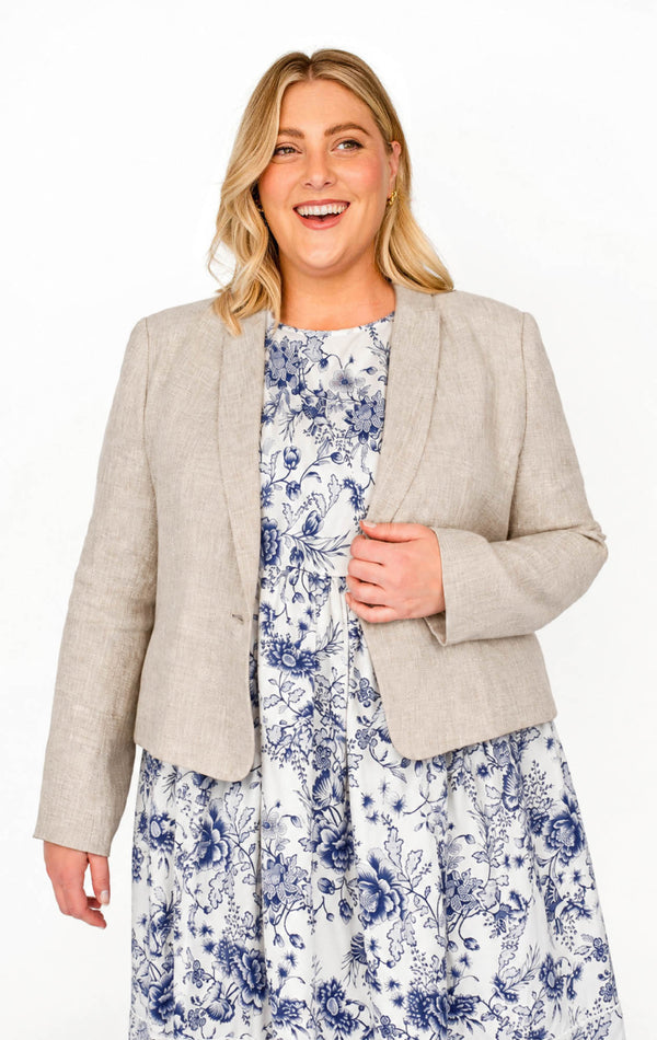 Luxe Linen Blazer in oatmeal