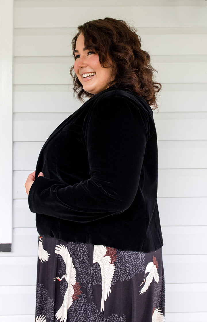 Perfect Velvet Blazer in black