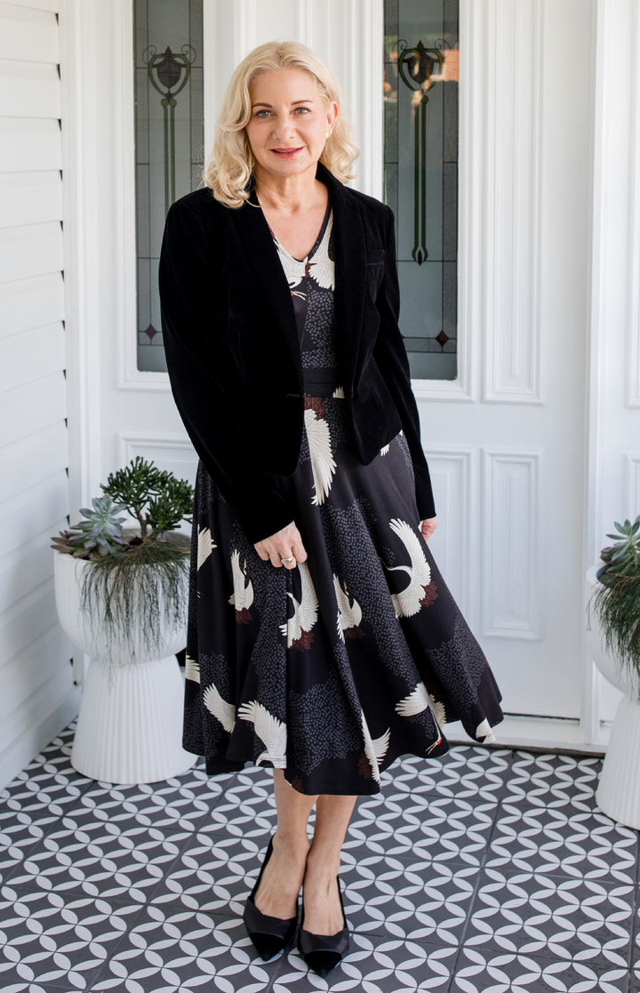Perfect Velvet Blazer in black