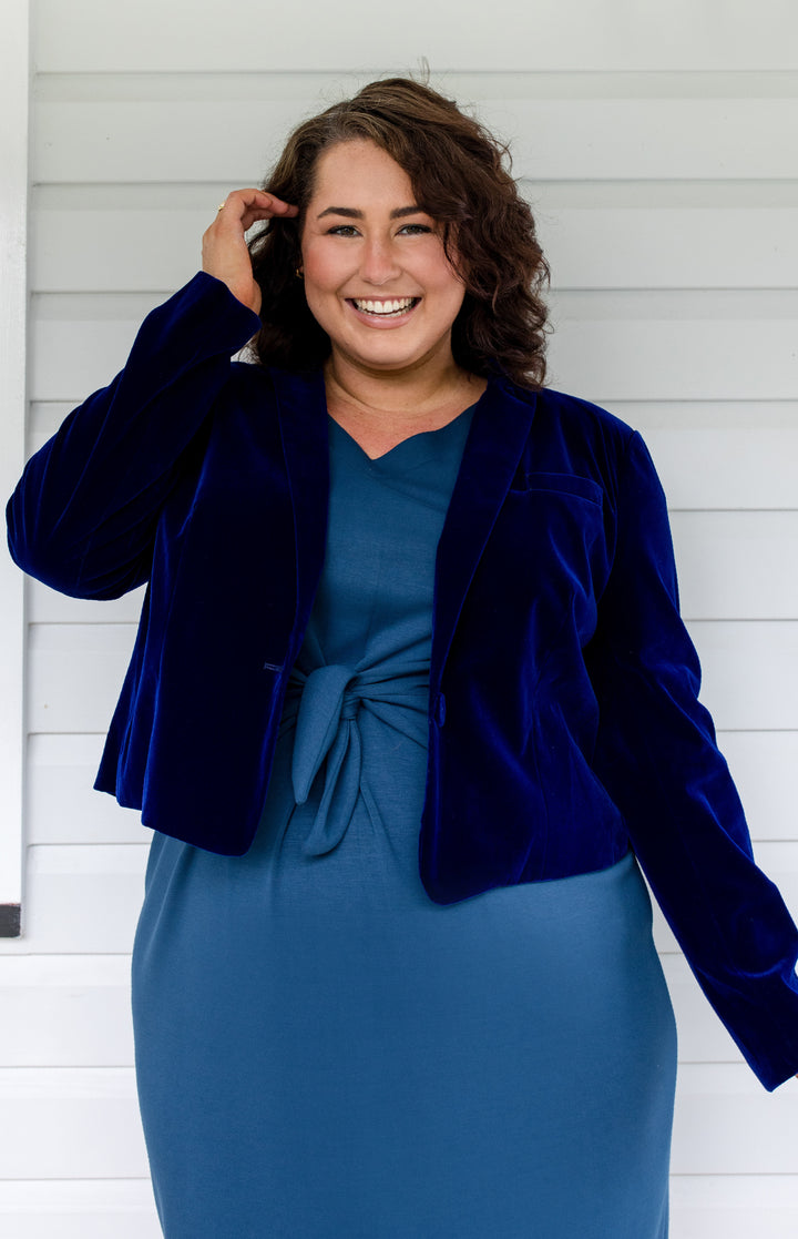 Perfect Velvet Blazer in midnight