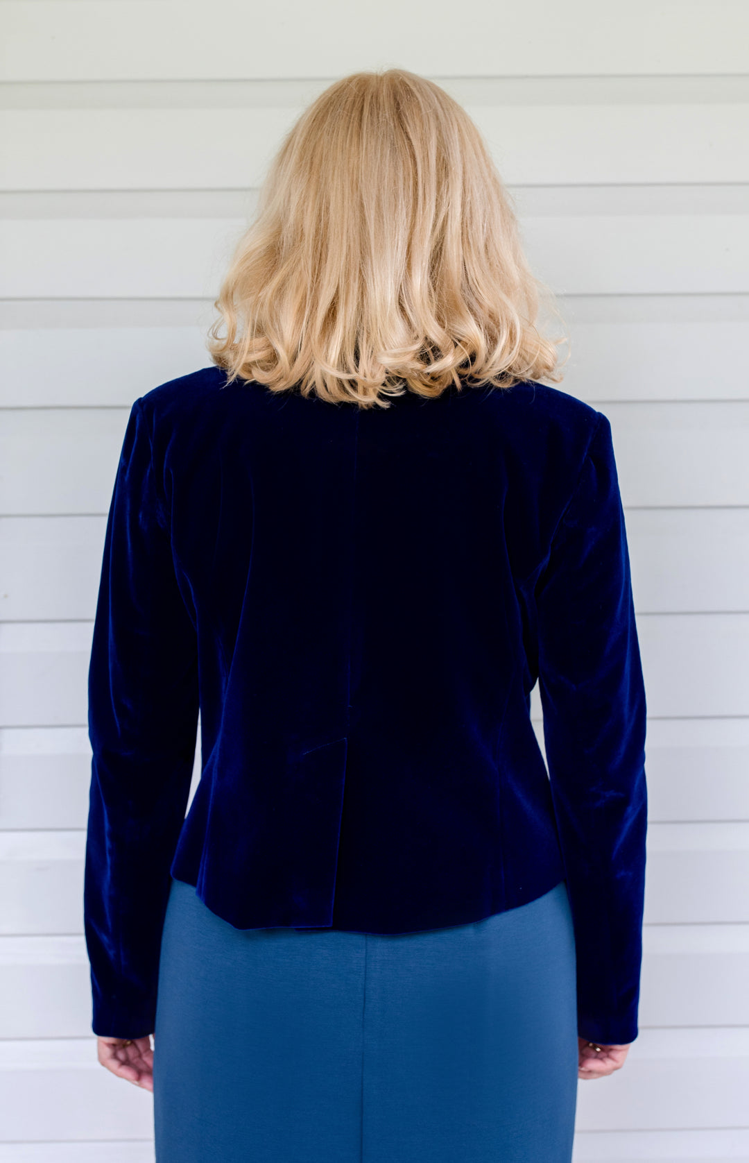 Perfect Velvet Blazer in midnight