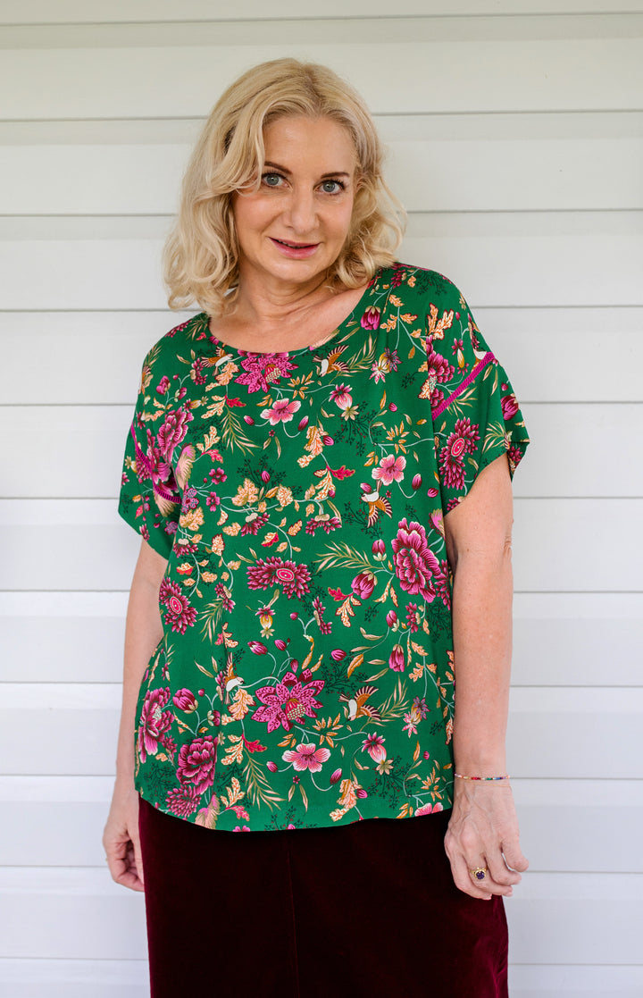 Poppy Top in flights of fancy green