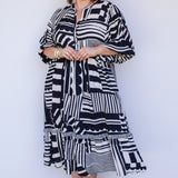 Portofino Midi Dress in seeing stripes black