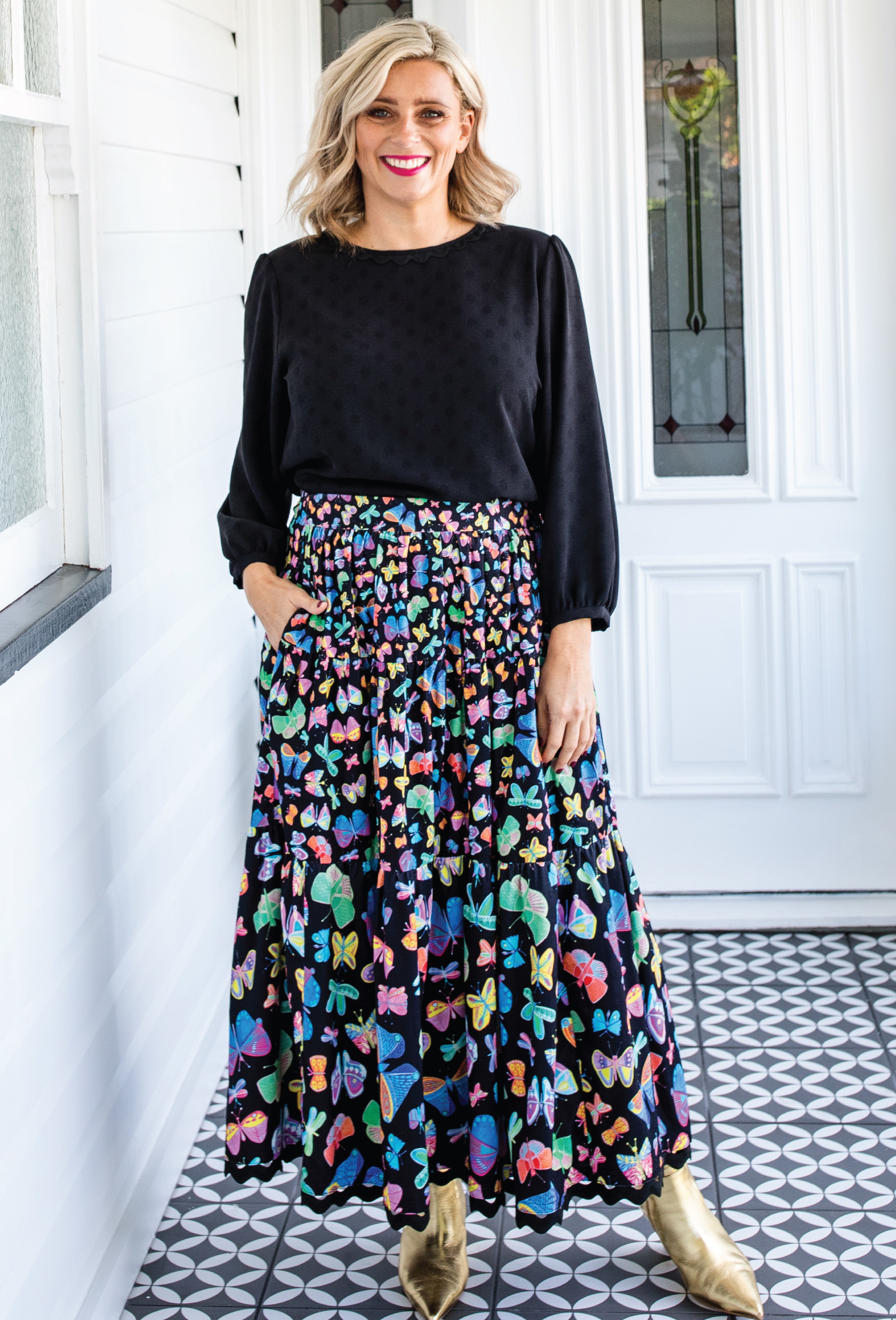 Classic black Violet Top by Maiocchi featuring a spot texture