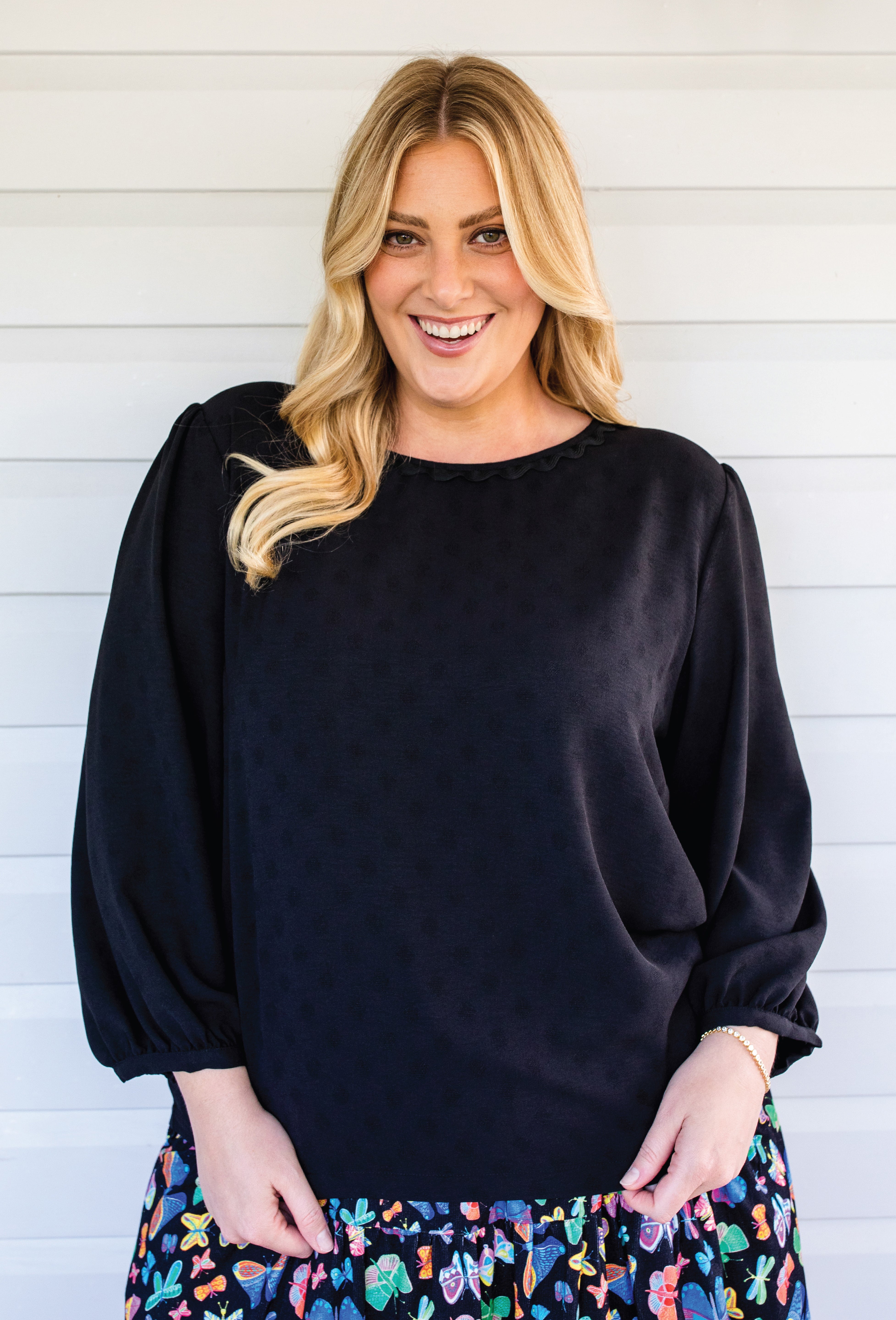 Maiocchi Violet Top in Black – chic and versatile wardrobe staple
