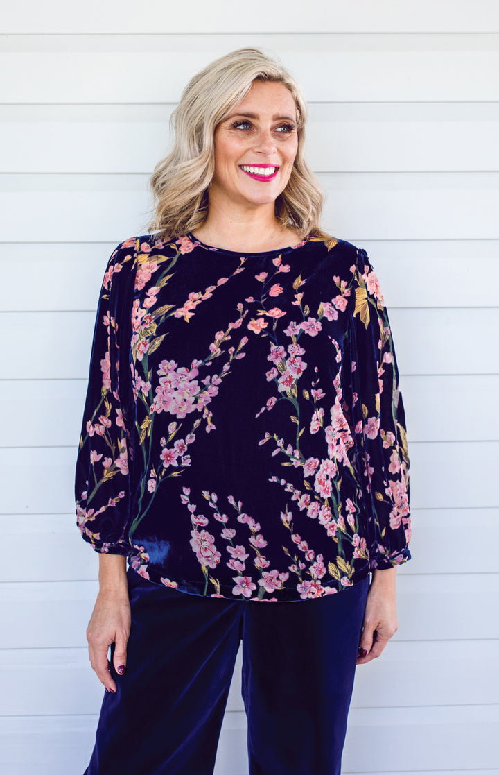 Violet Top in blossom blue