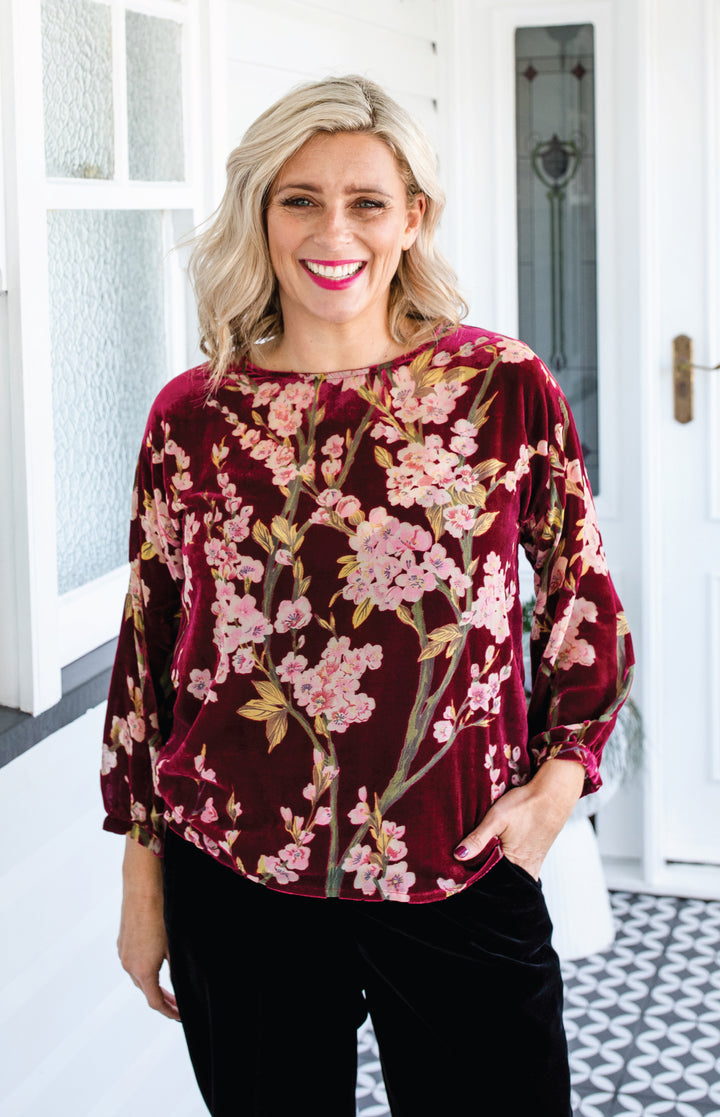 Violet Top in blossom wine
