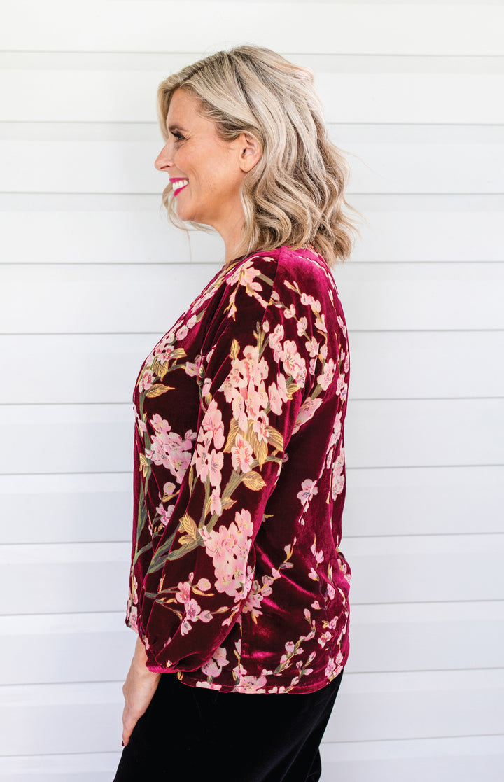 Violet Top in blossom wine