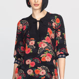 Zoe Blouse in now or never black