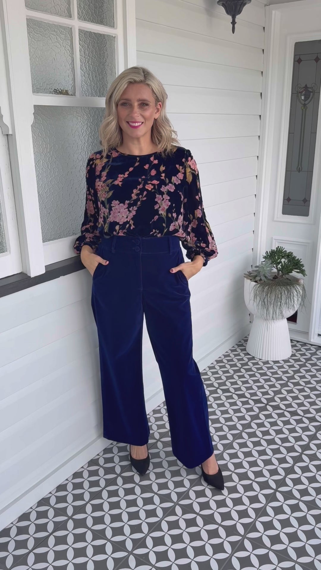 Violet Top in blossom blue