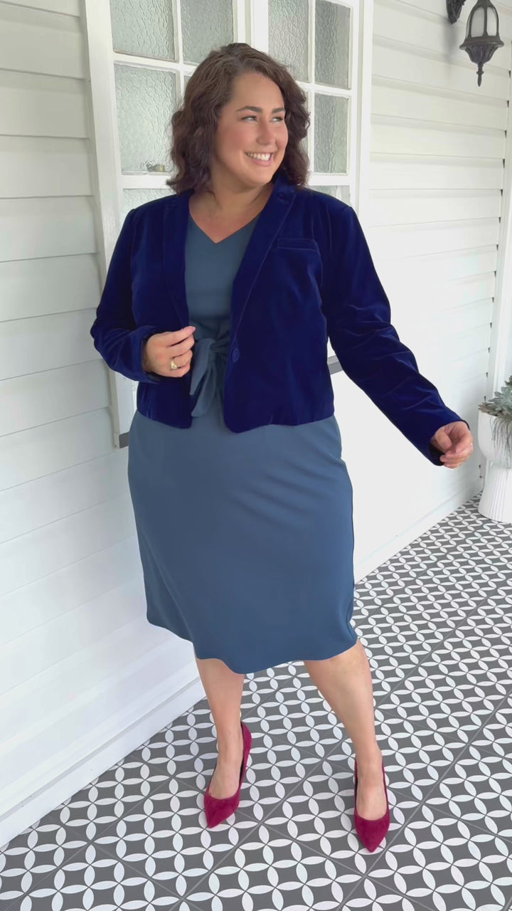 Perfect Velvet Blazer in midnight