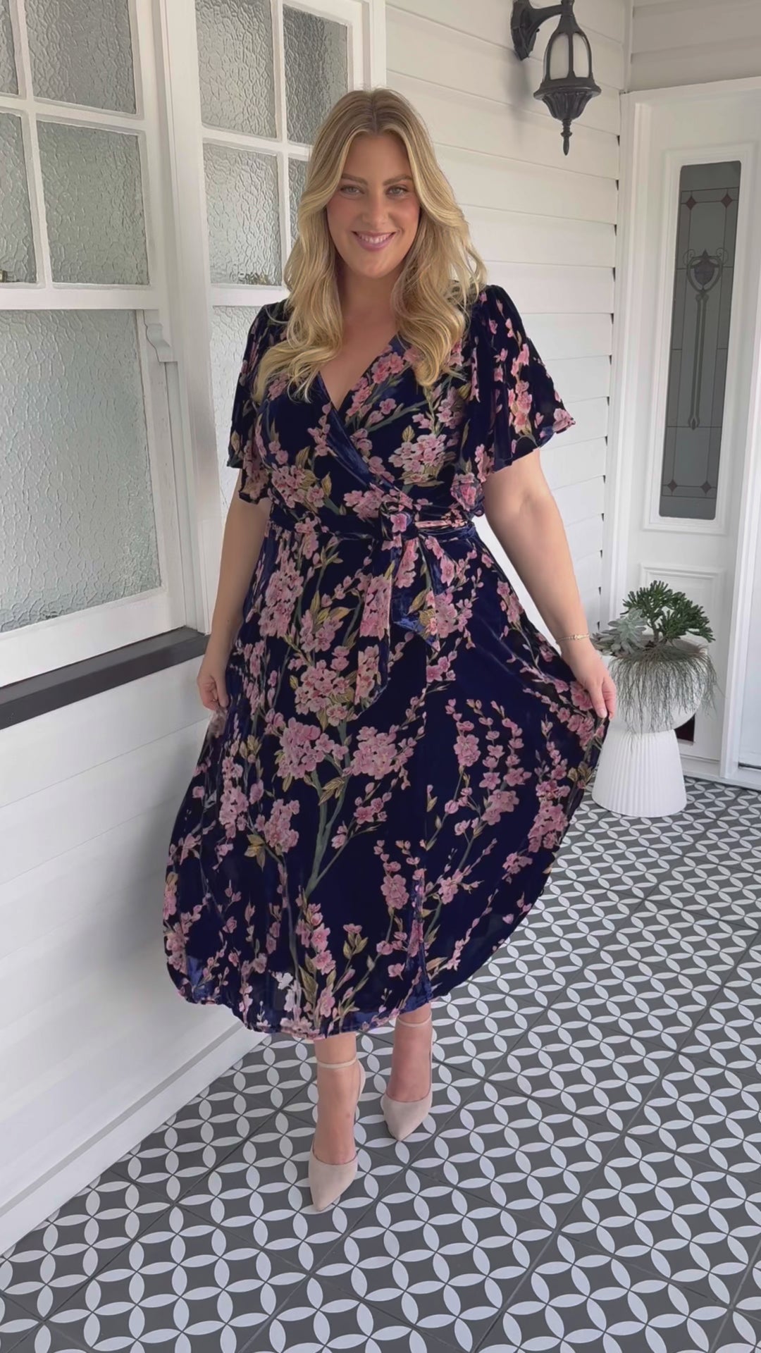 Violet Dress in blossom blue velvet