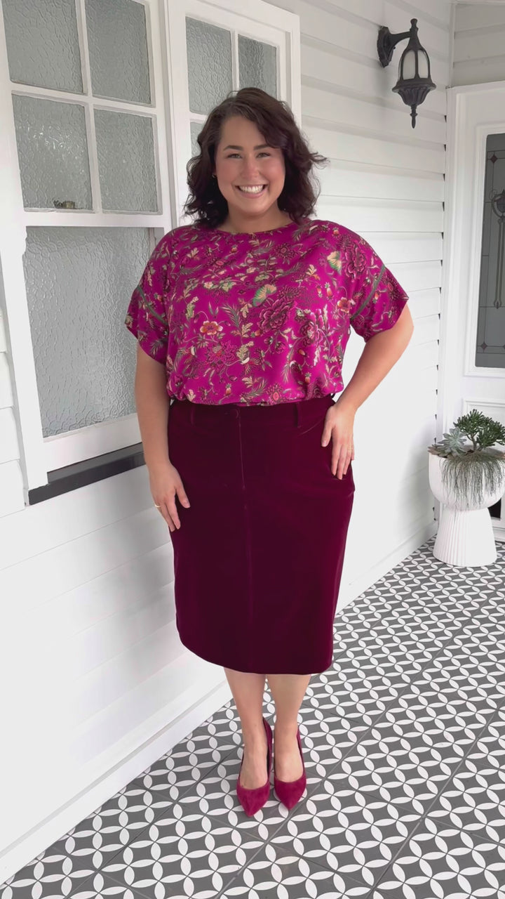 Poppy Top in flights of fancy grape