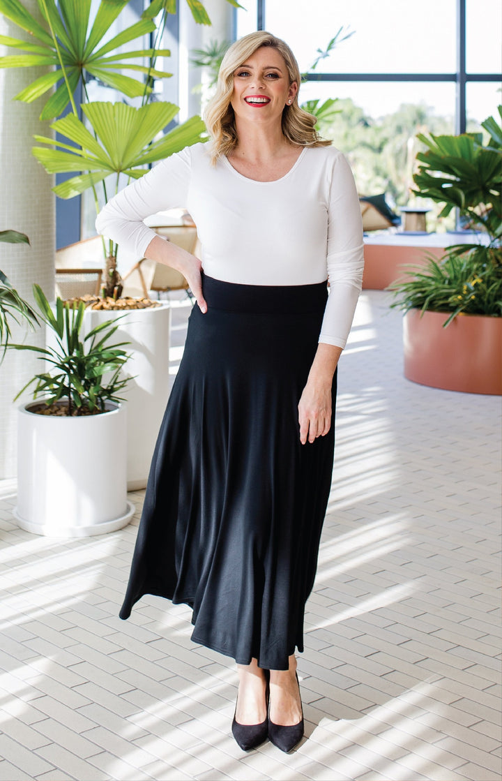 Maiocchi Must Have Skirt in black bamboo - timeless wardrobe staple
