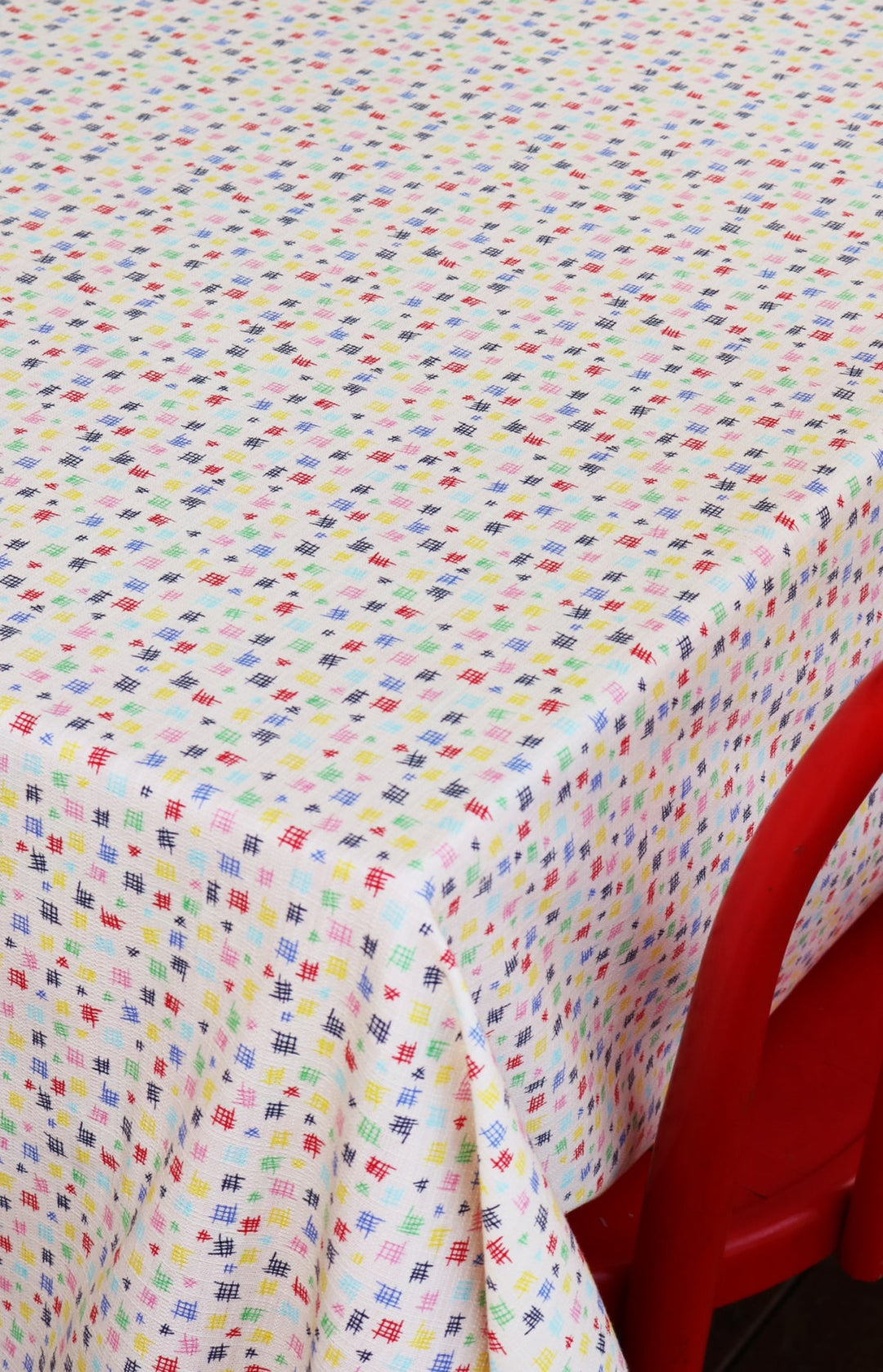 Tablecloth Large in crosshatch cream