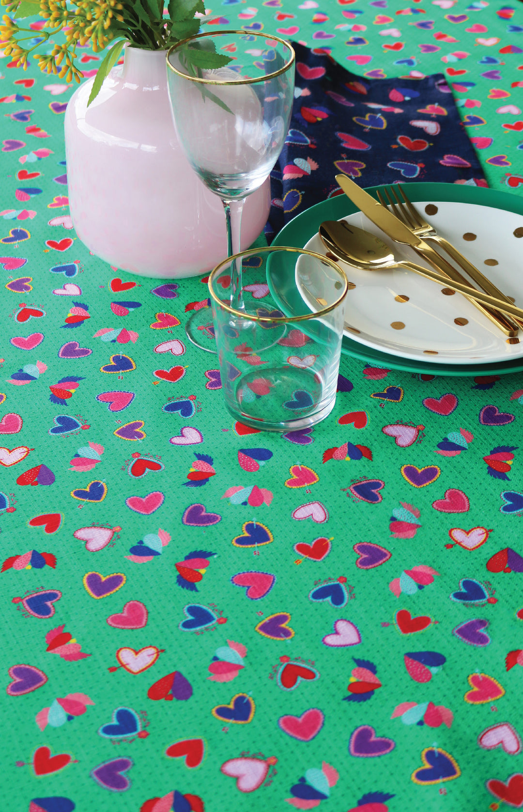 Tablecloth Large in queen of hearts green